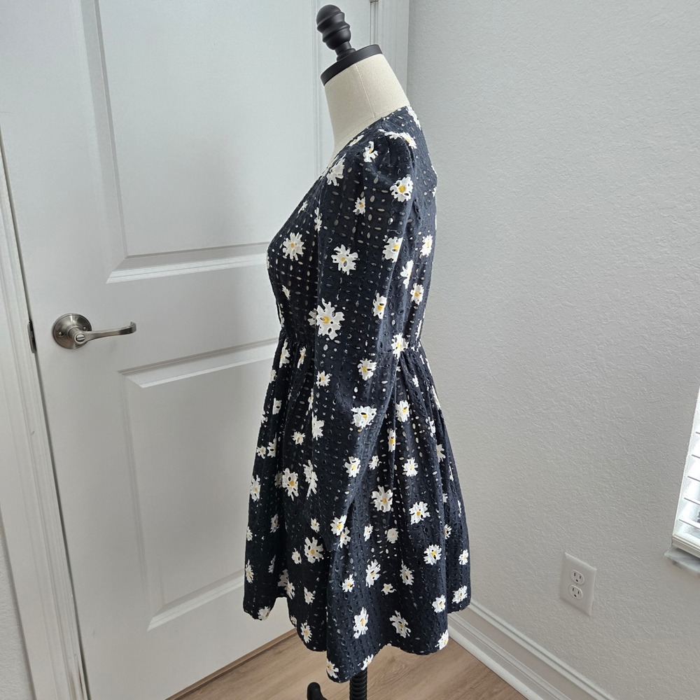MAJE Rayom Daisy Print Eyelet Dress Black White Long Sleeve Crossover V-Neck - Picture 4 of 10
